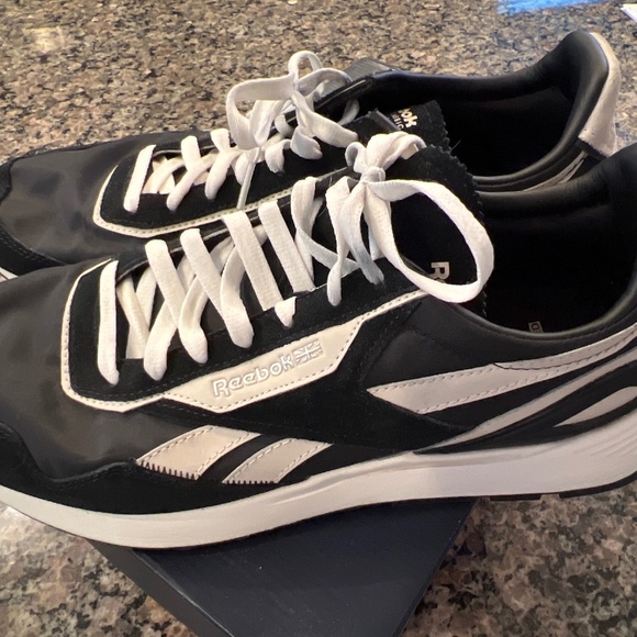 Reebok Cl Legacy - Picture 1 of 3